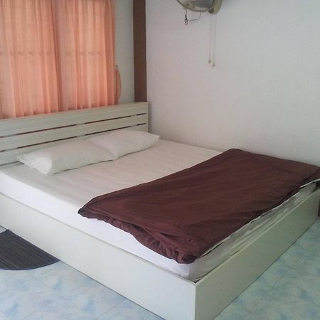 Baan Kanlaya Chonburi Extérieur photo
